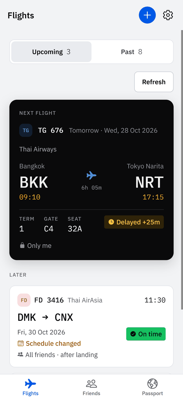 Fly Friendly Flights screen: the next flight, TG 676 from Bangkok to Tokyo Narita, with departure and arrival times, terminal 1, gate C4, seat 32A and a 25-minute delay